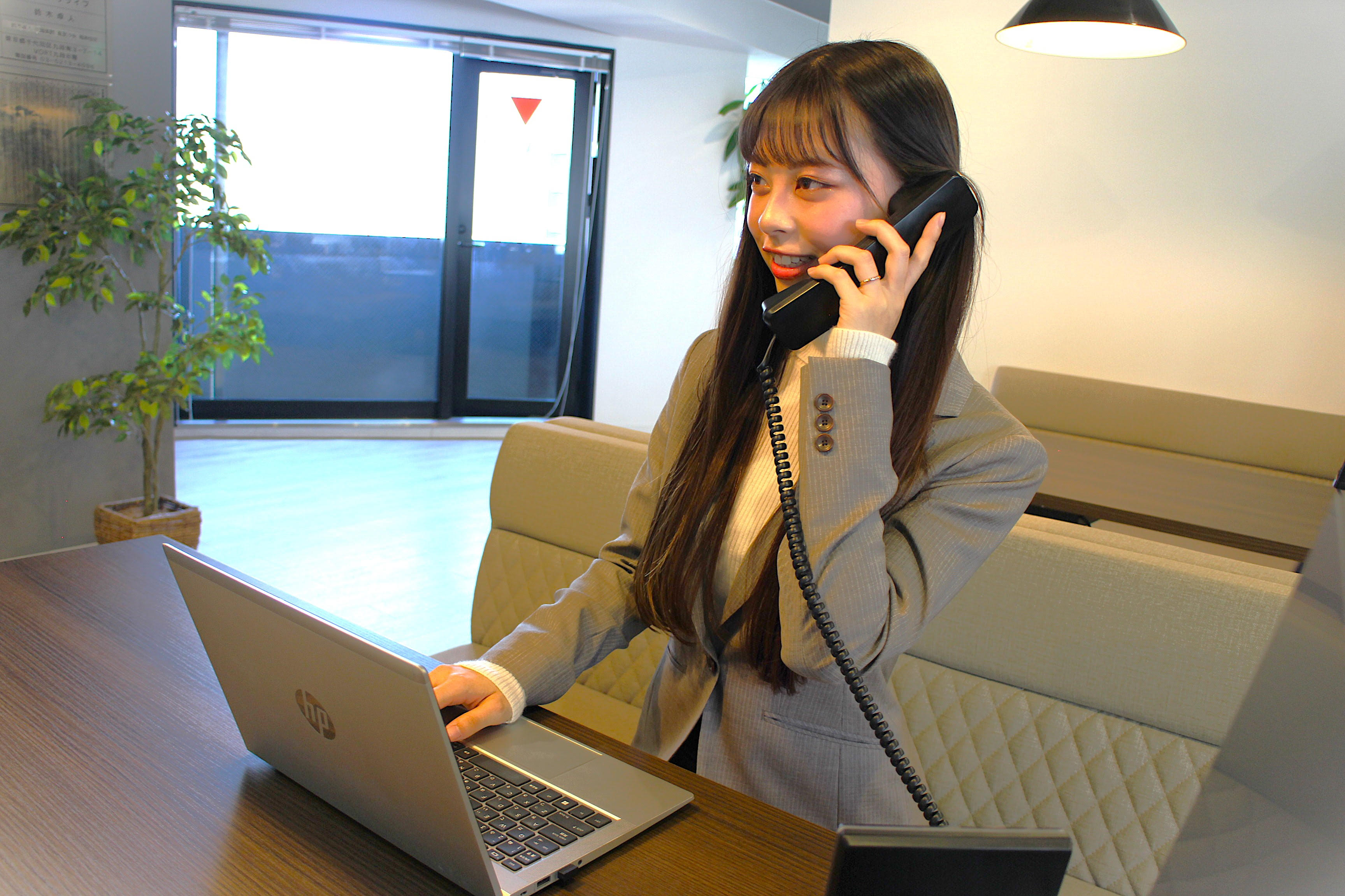 営業企画課　採用担当 頓宮 冴綺